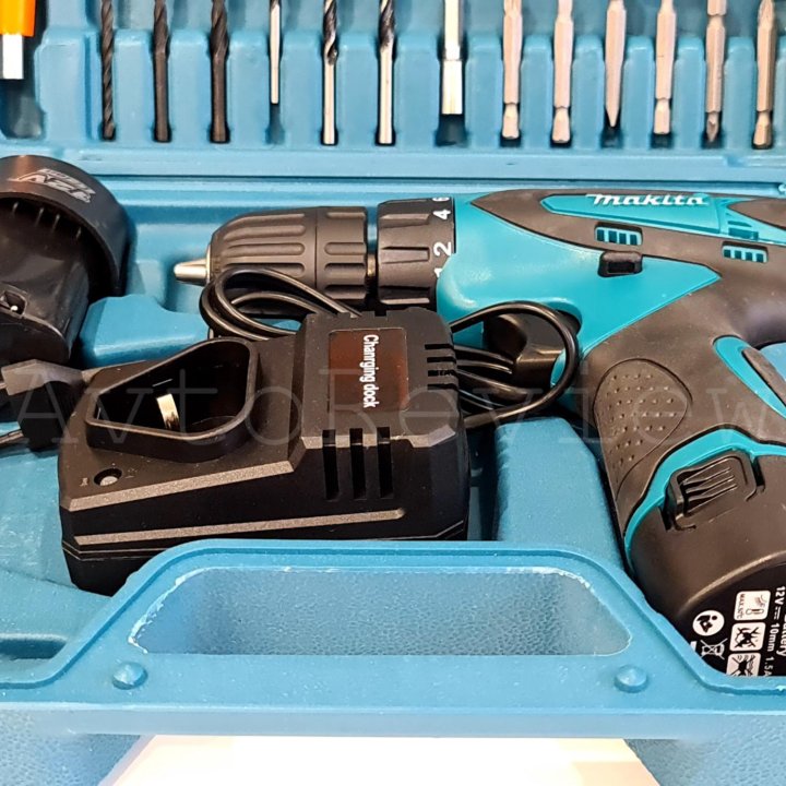 Шуруповерт дрель Makita 12v с набором инструментов