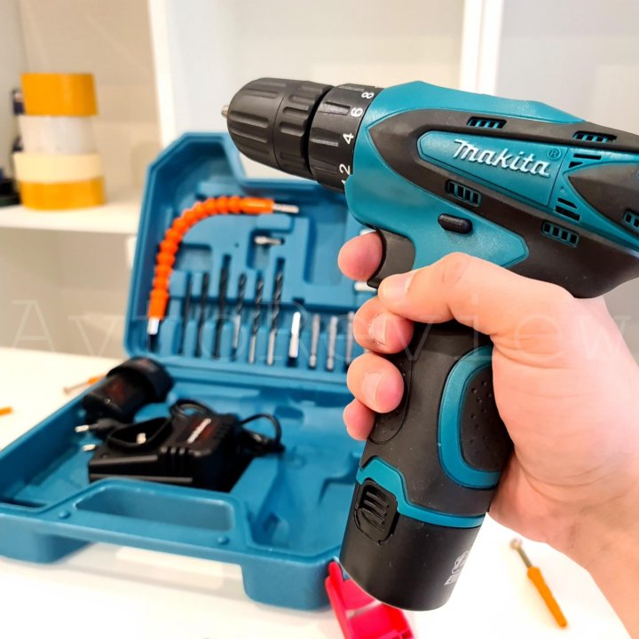 Шуруповерт дрель Makita 12v с набором инструментов