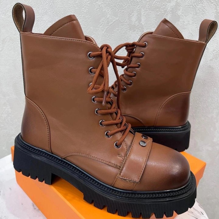 Демисезонные ботинки