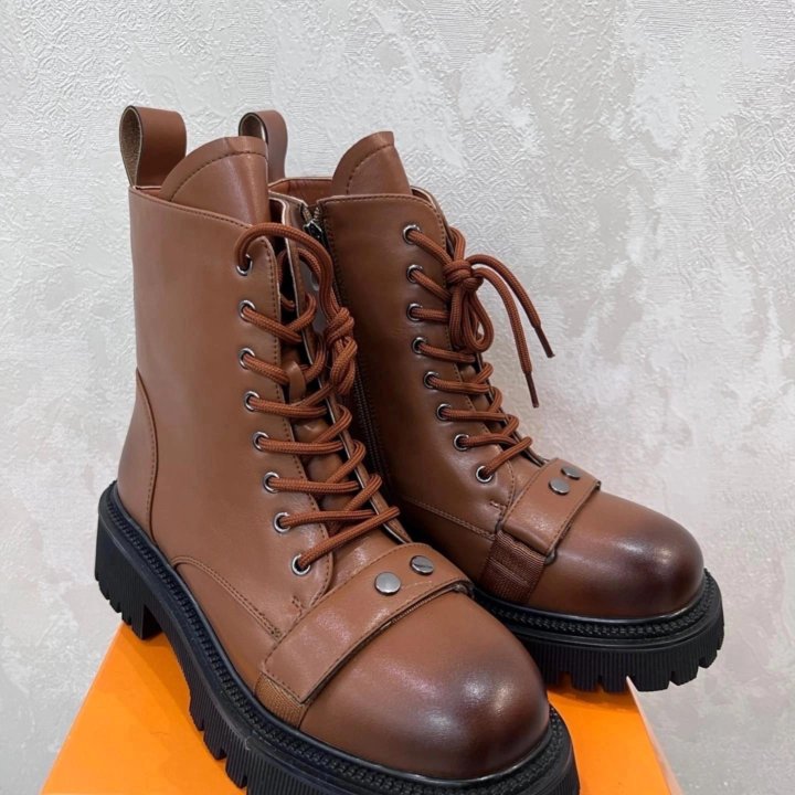 Демисезонные ботинки