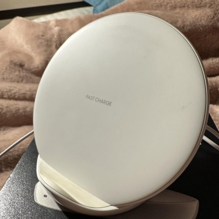 Беспроводная зарядка Samsung Wireless Charger