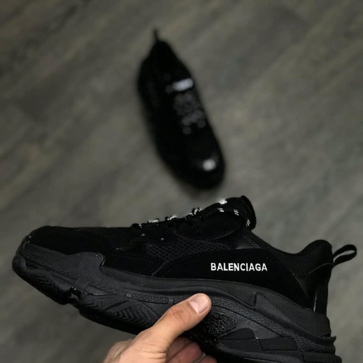 Кроссовки Balenciaga Triple S