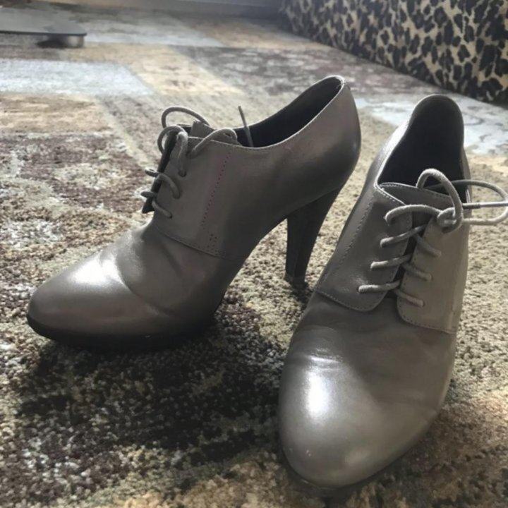 Ботинки женские