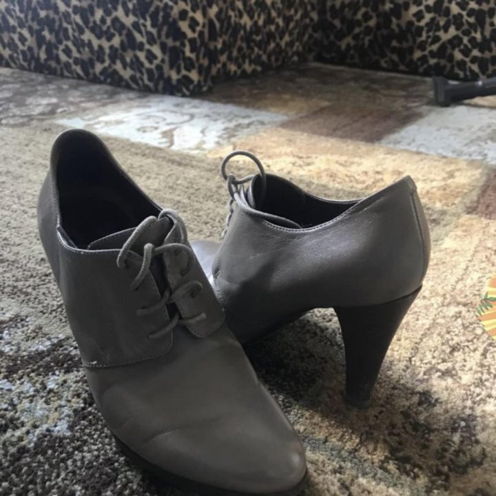 Ботинки женские