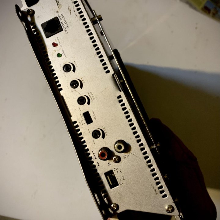 Усилитель LANZAR 1200Вт.