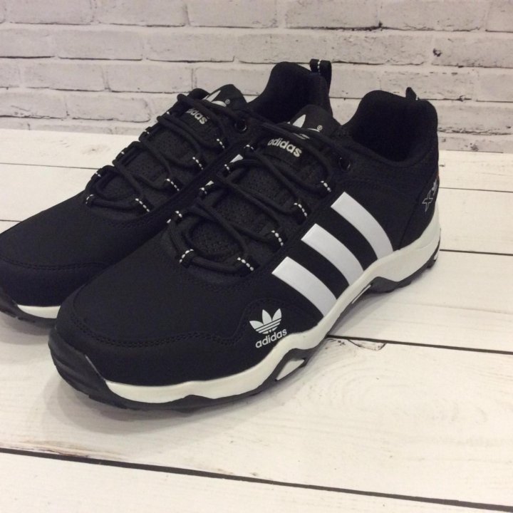 Кроссовки Adidas 42, 44, 46