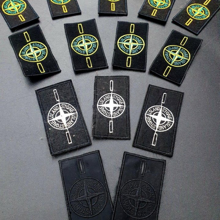 stone island патч