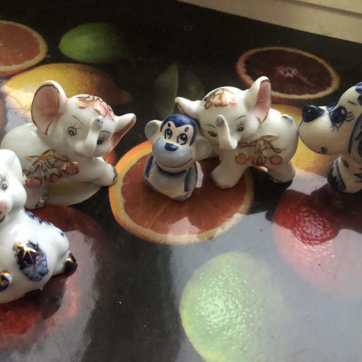 Продам игрушки сувениры фарфор