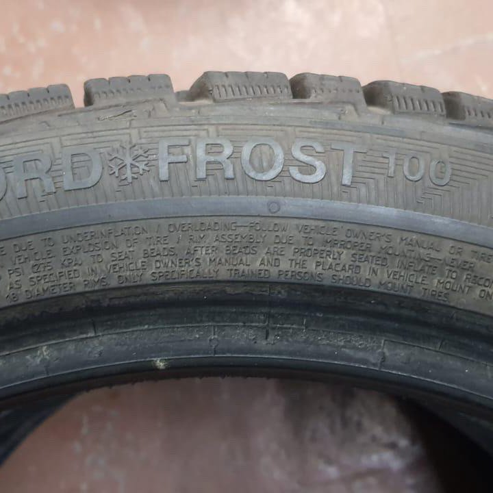 245/40 R18 шины зимние Гисловед 2шт