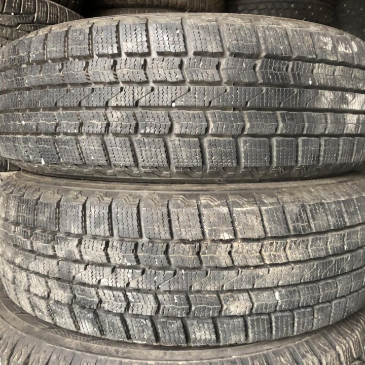 165/70 R13 шины зимние Максис 2шт как Новые