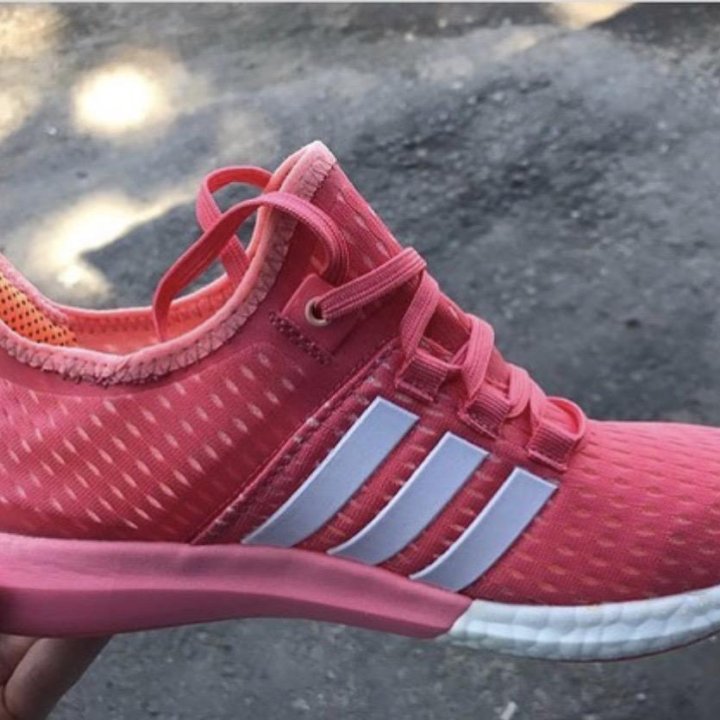 Кроссовки Adidas Boost новые