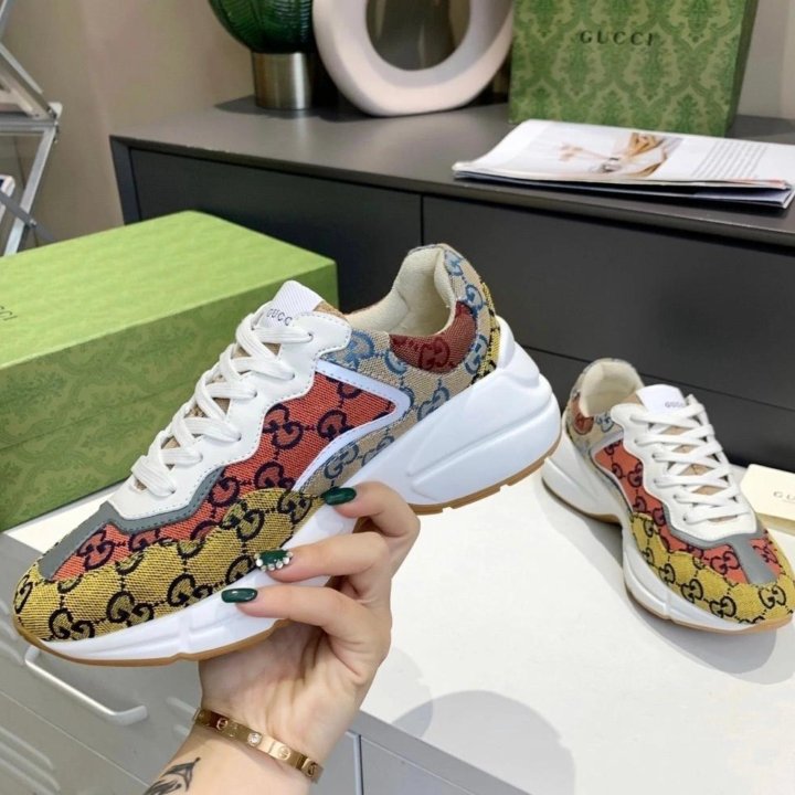 Кроссовки GUCCI