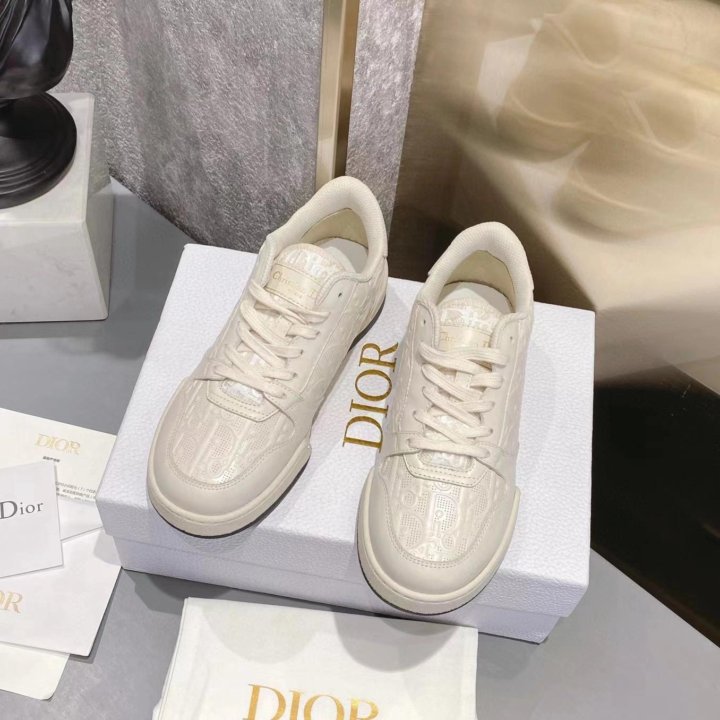 Кроссовки Dior????