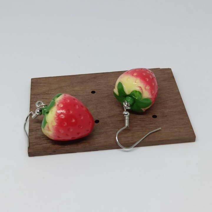 Серьги Клубника