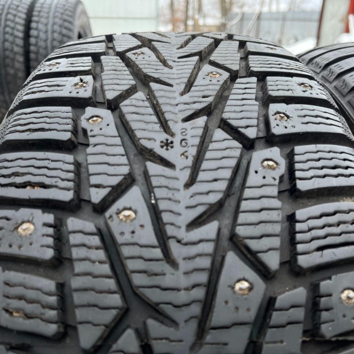 2 шт. Зима Nokian Hakkapeliitta 7 215/60 R16 99T