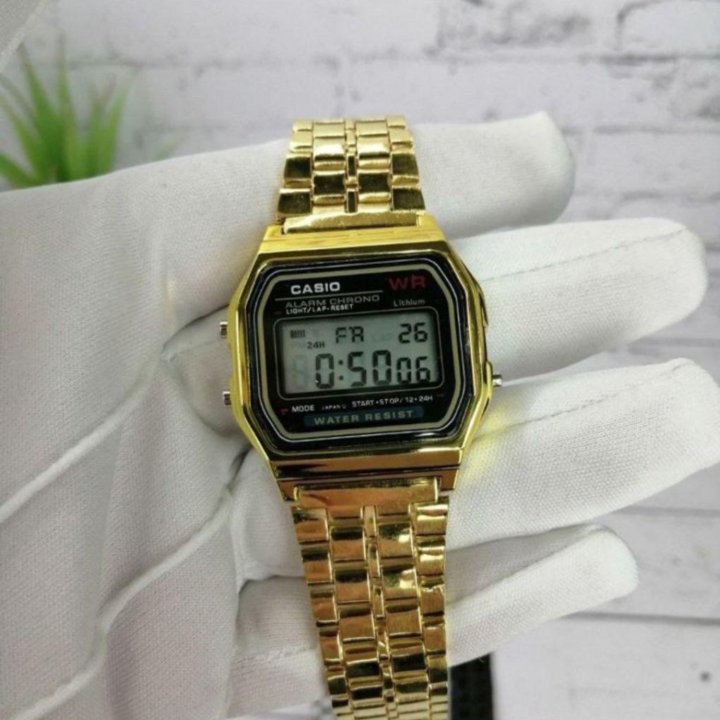 Casio Vintage золотые Новые