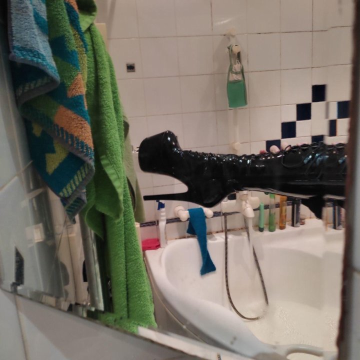 Стрипы, ботильоны , каблуки