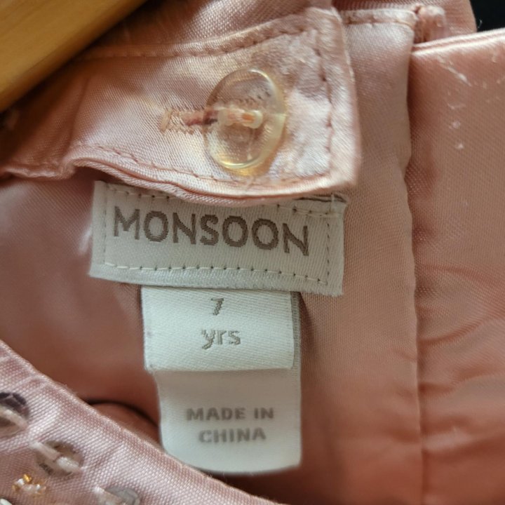 Платье Monsoon