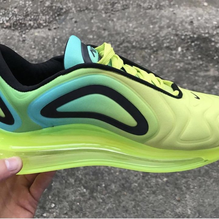 Кроссовки Nike Air Max 720 новые