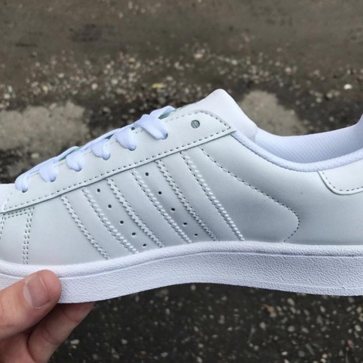 Кроссовки Adidas Superstar новые