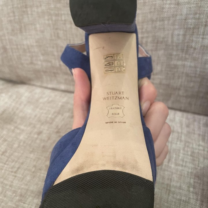 Босоножки Stuart Weitzman 36