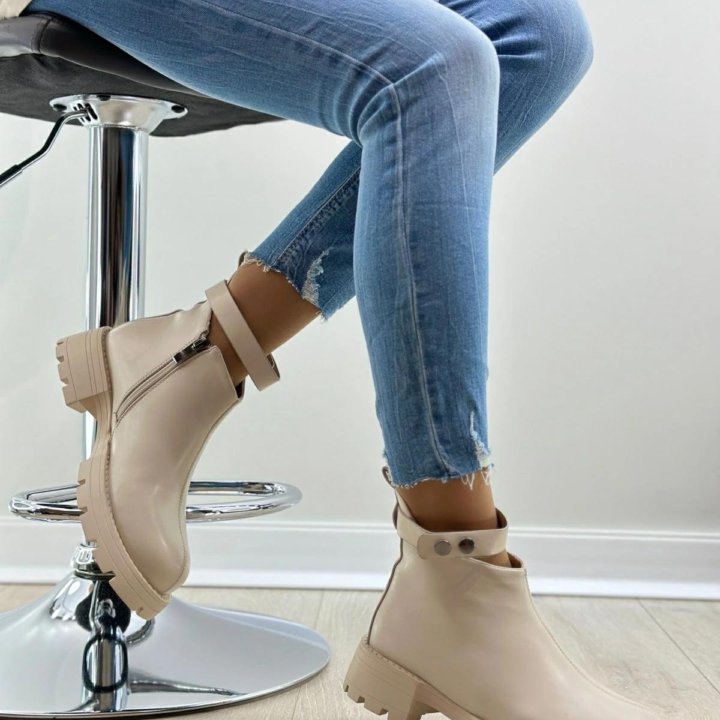 Демисезонные ботинки