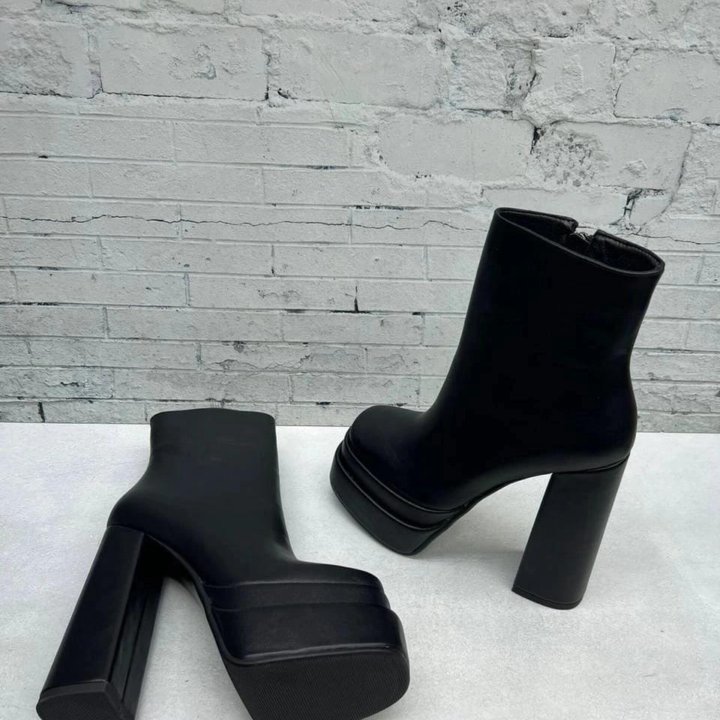 Стильные ботинки