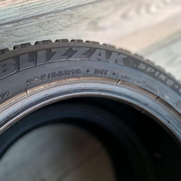 205/55/16, Bridgestone Spike 01, 2 шт