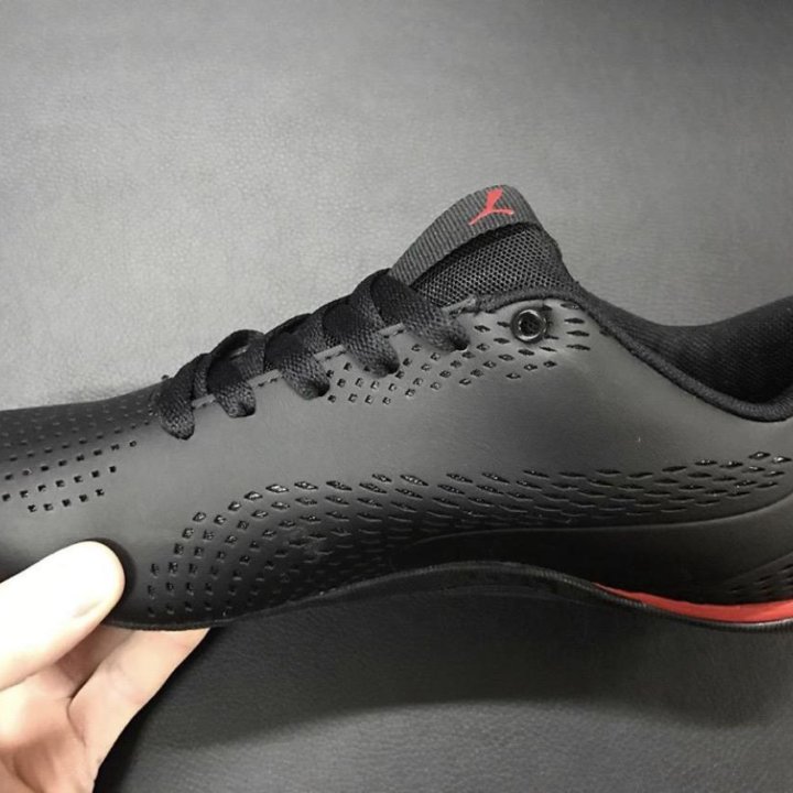 Кроссовки Puma Ferrari новые