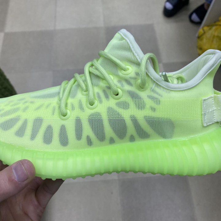 Кроссовки Adidas Yeezy Boost 350 Новые