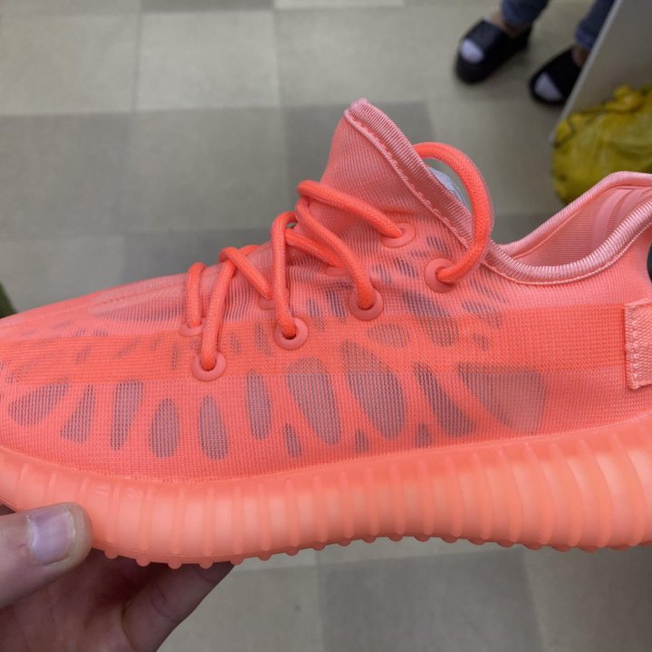 Кроссовки Adidas Yeezy Boost 350 Новые