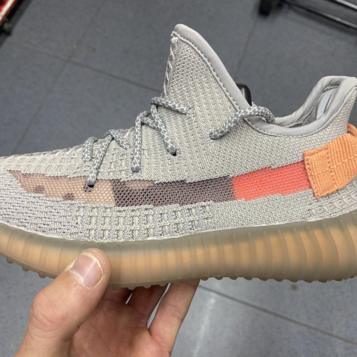 Кроссовки Adidas Yeezy Boost 350 Новые