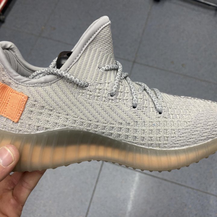 Кроссовки Adidas Yeezy Boost 350 Новые