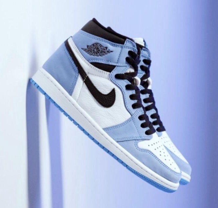 Кроссовки Nike Air Jordan 1