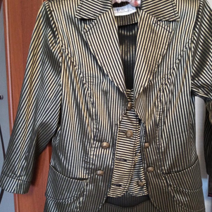 Легкий жакет