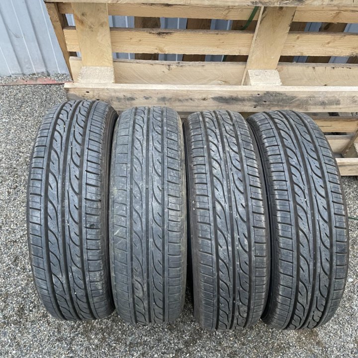 Комплект Dunlop 175/60R16