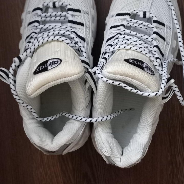 КРОССОВКИ Nike