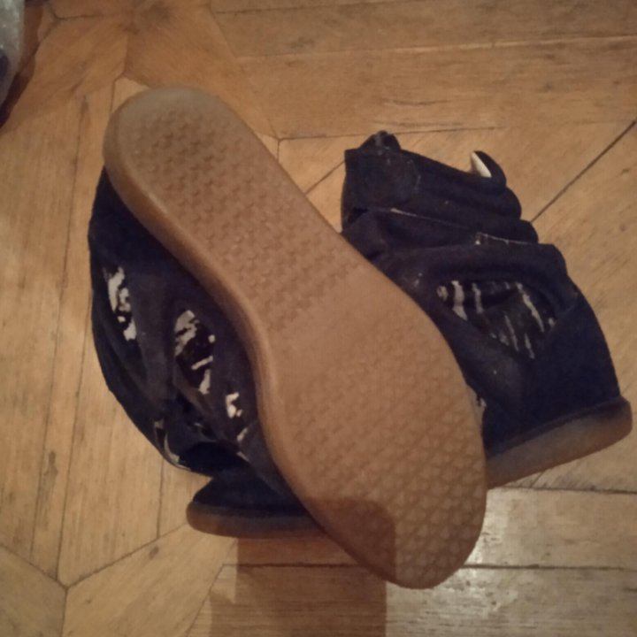 Ботинки кожаные разм. 37