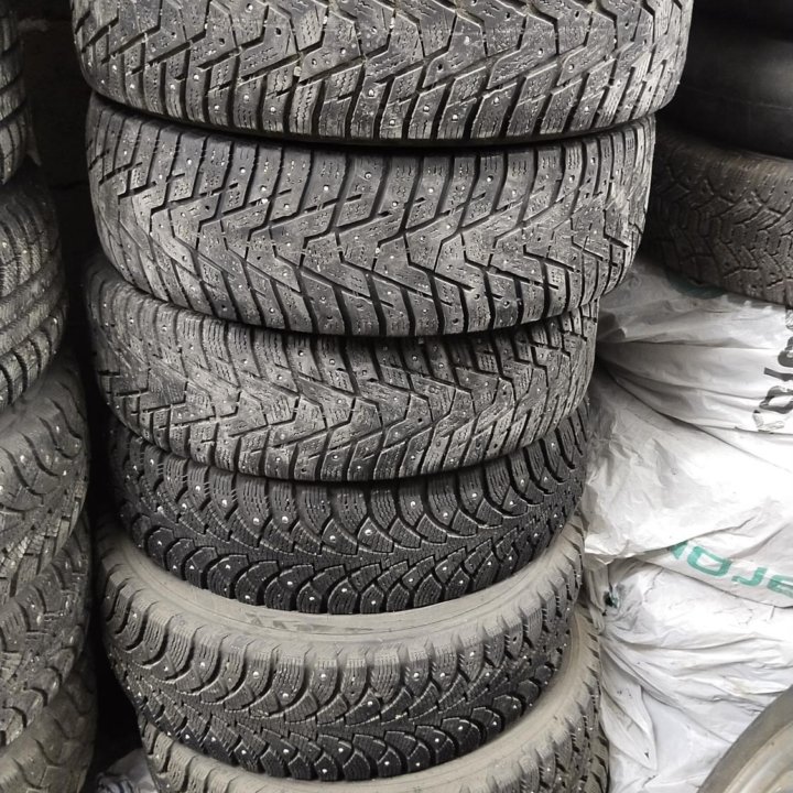 Bridgestone Japan 205/55/16 Nokian