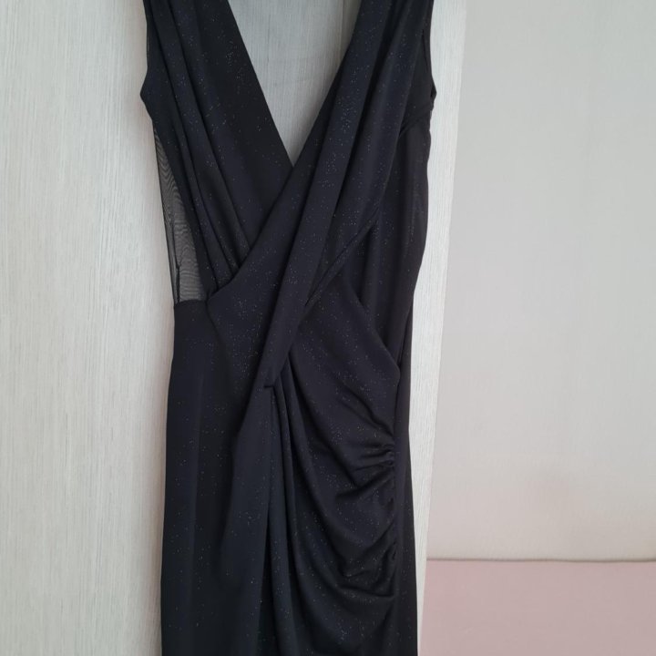 Чёрное платье 44