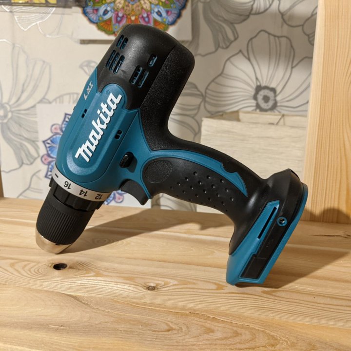 Шуруповерт makita новый ddf453