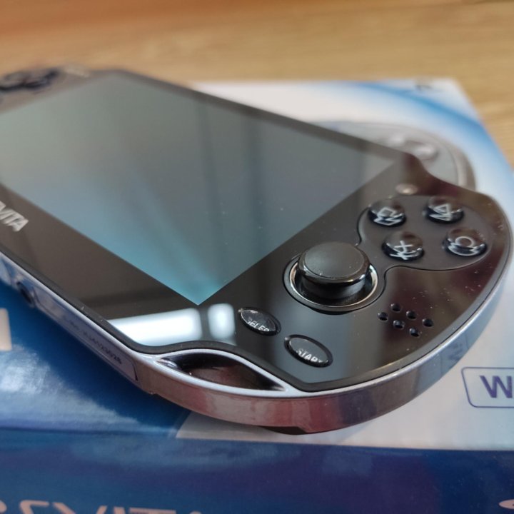 PSVita 32Gb+куча игр