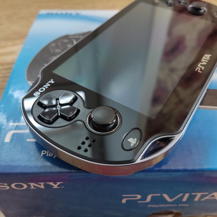 PSVita 32Gb+куча игр