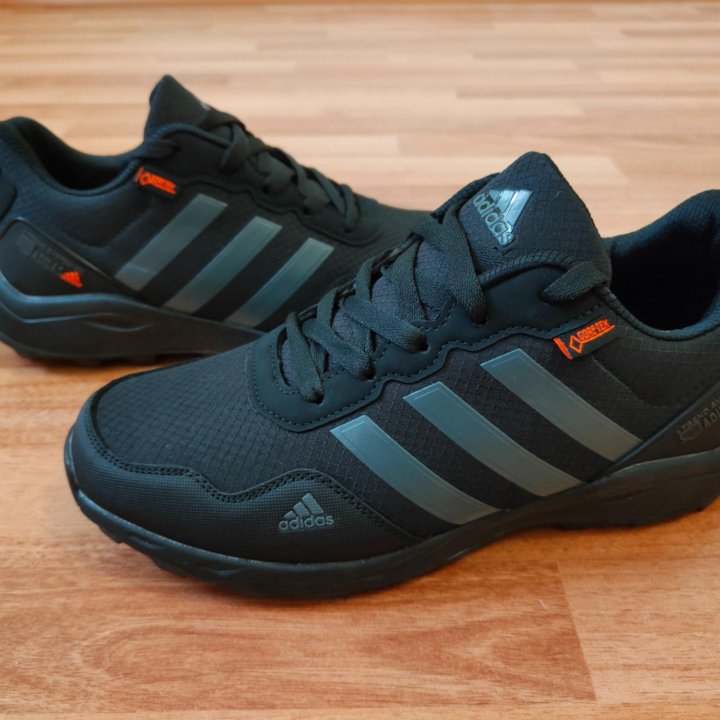 Кроссовки мужские демисезонные Adidas. Новые 43-45