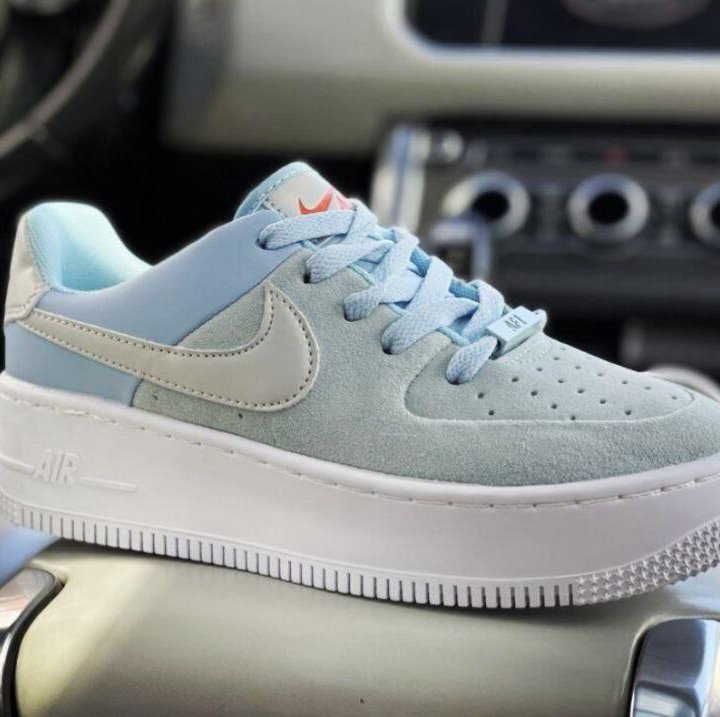 Кроссовки Nike Air Force 1 Sage Low