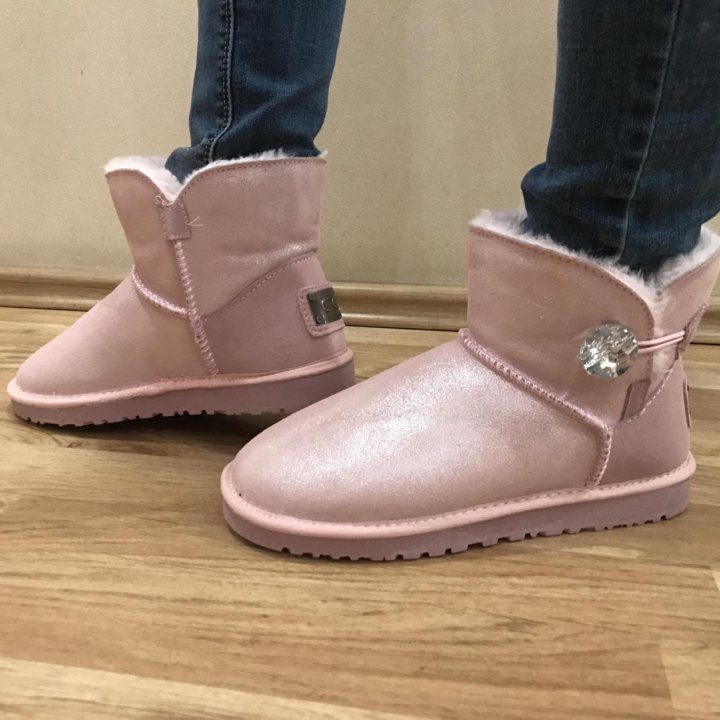 UGG новые