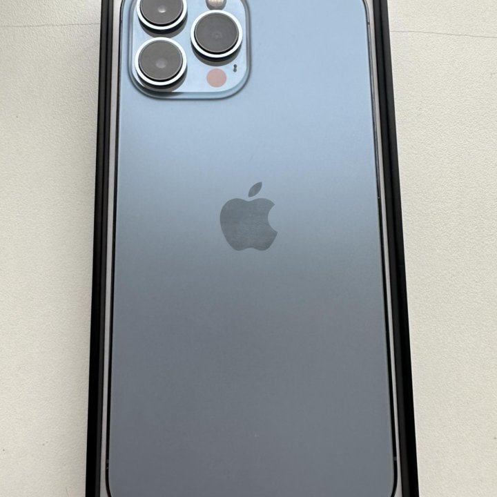 iPhone 13 Pro Max 256 гб Небесно-голубой в Москве, цена 65 000 руб ...