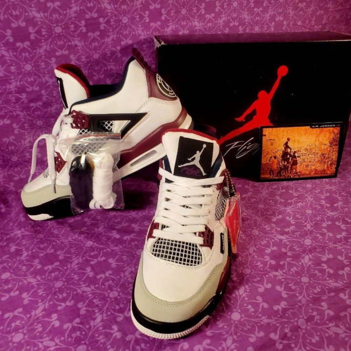 Nike Jordan 4