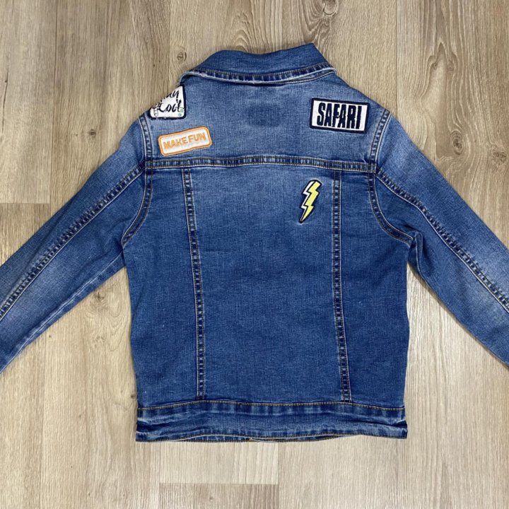 Джинсовая куртка