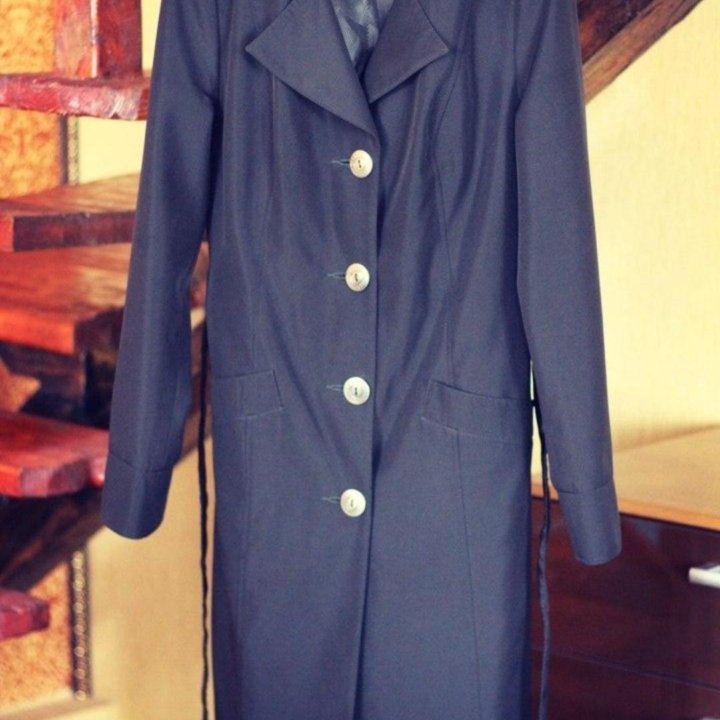 Плащ фабричный б.у